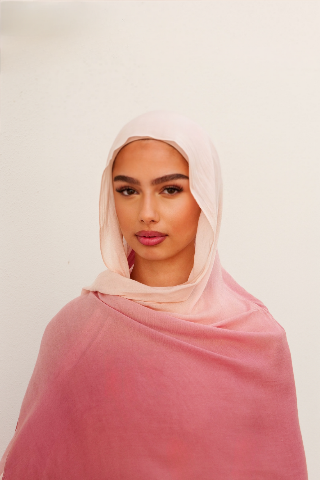 Ombre Modal Hijab "Fragolina"