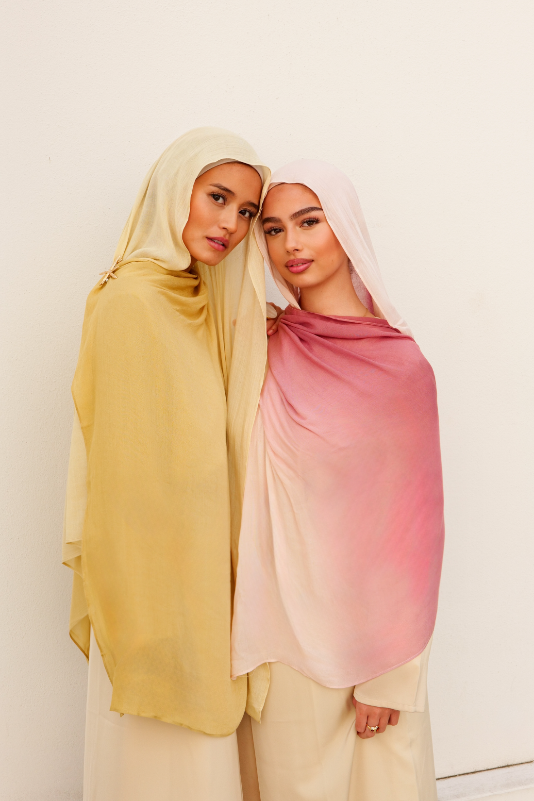 Ombre Modal Hijab "Fragolina"