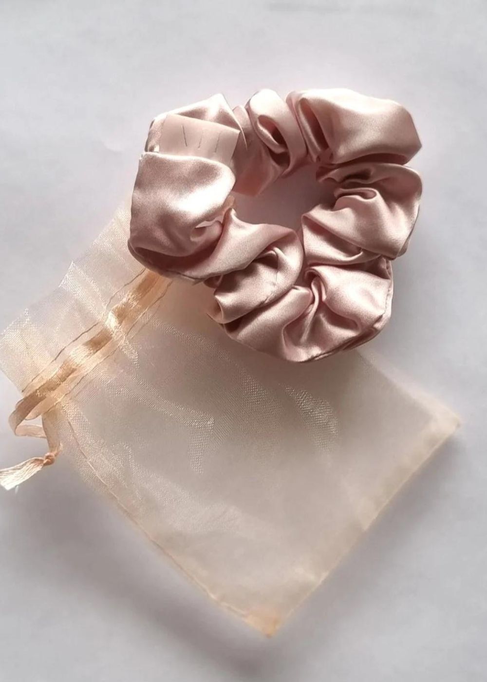 LIA Silk Hair Tie Pink