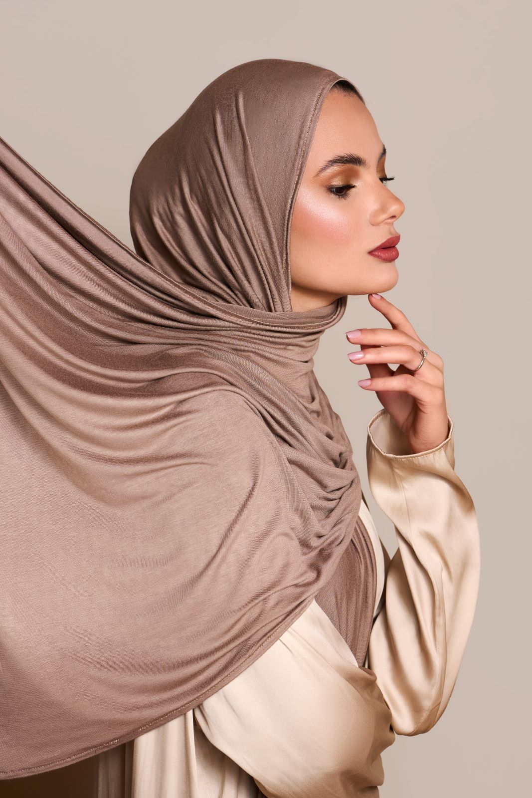 Instant Premium Jersey Hijab Desert left