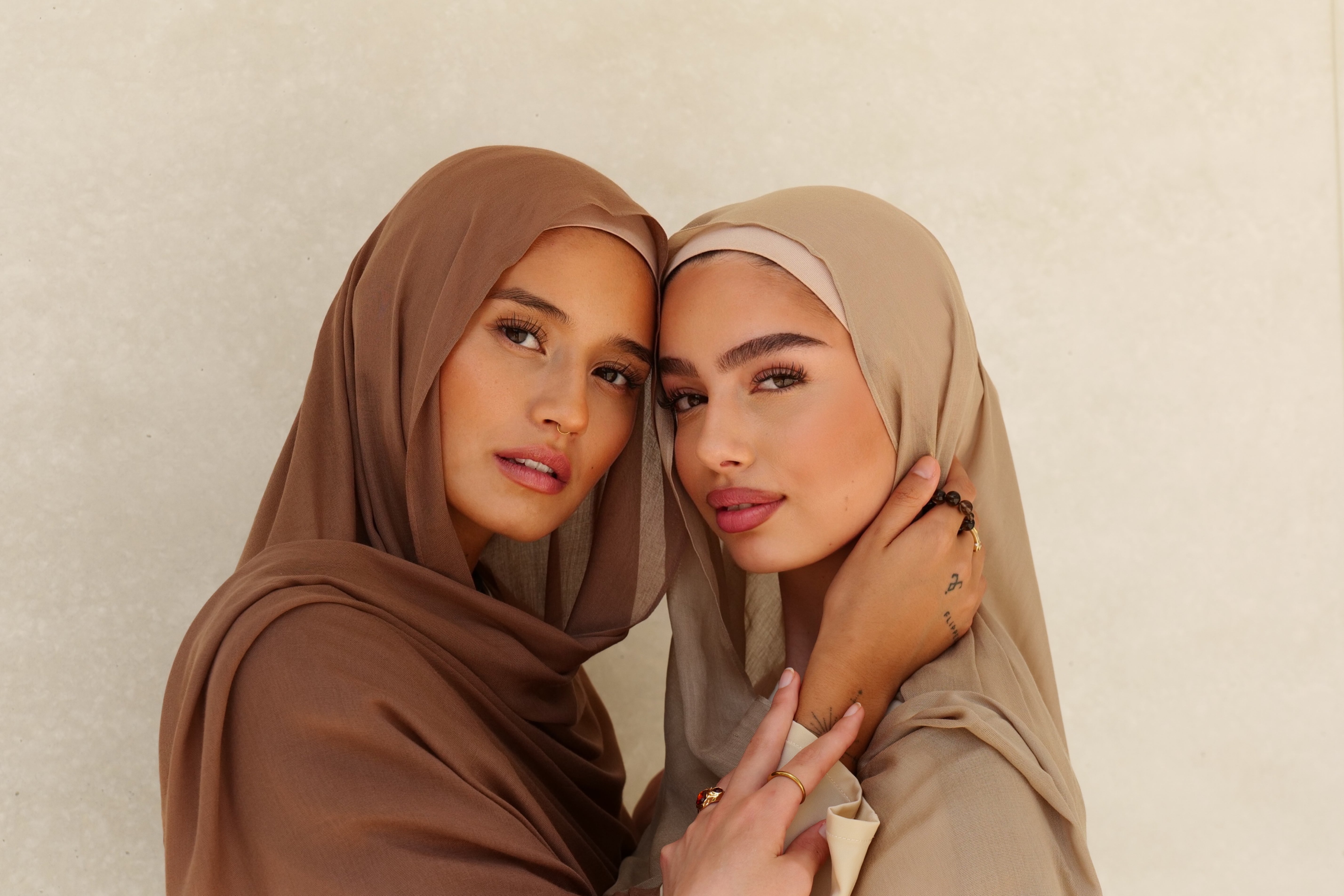 Modal Hijab "Dark Chai"